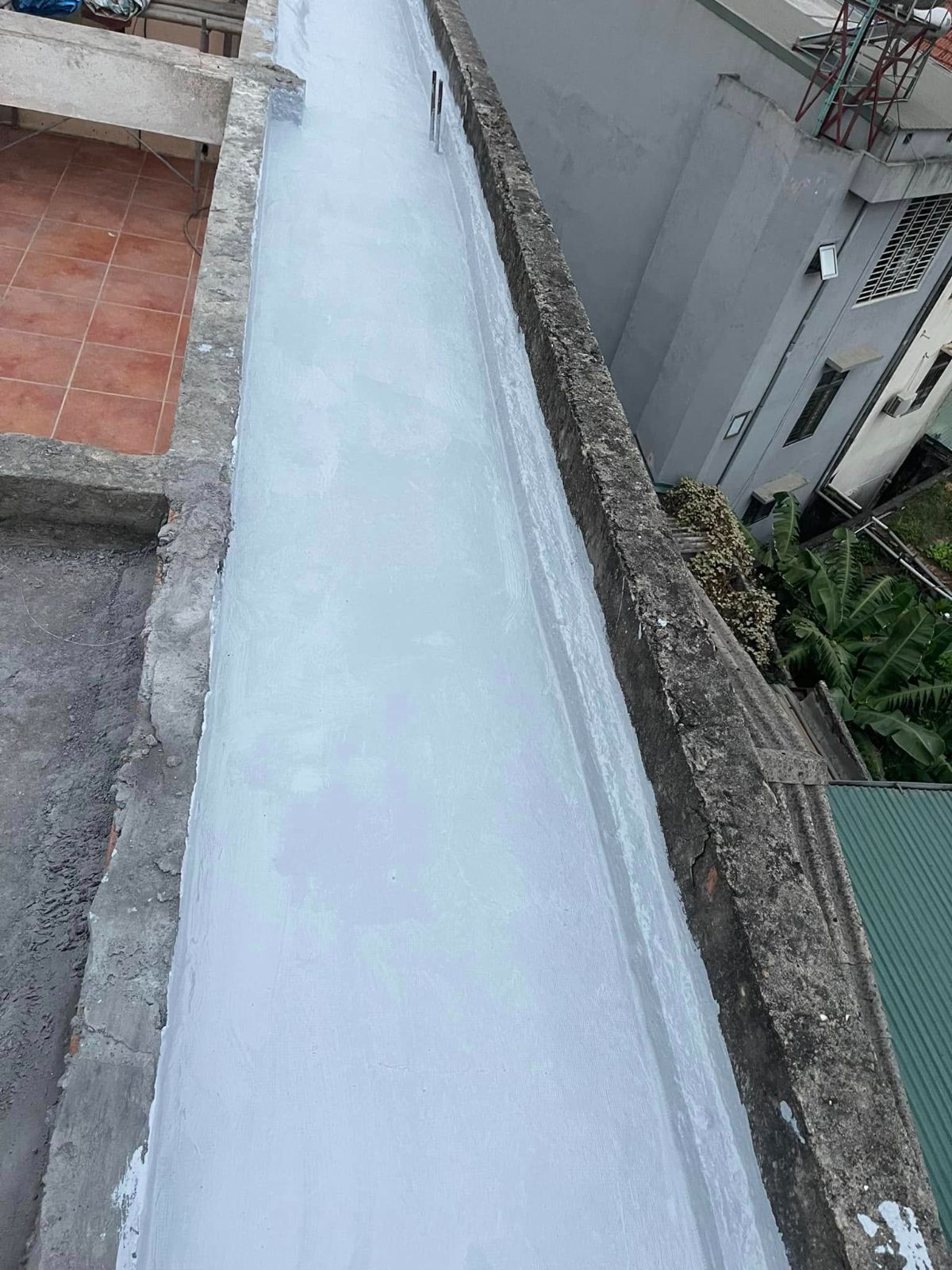 Chống thấm máng xối bê tông 