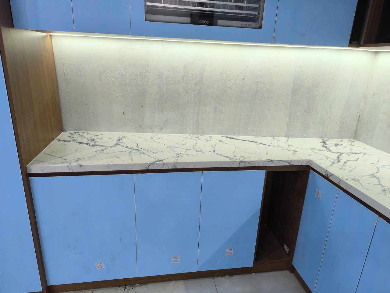 Thi công đá ốp bếp 