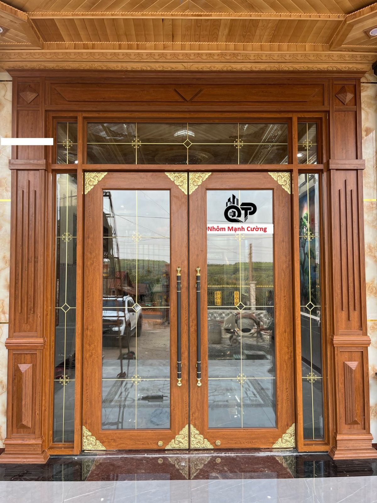 Cửa nhôm hệ thủy lực Owin cao cấp 