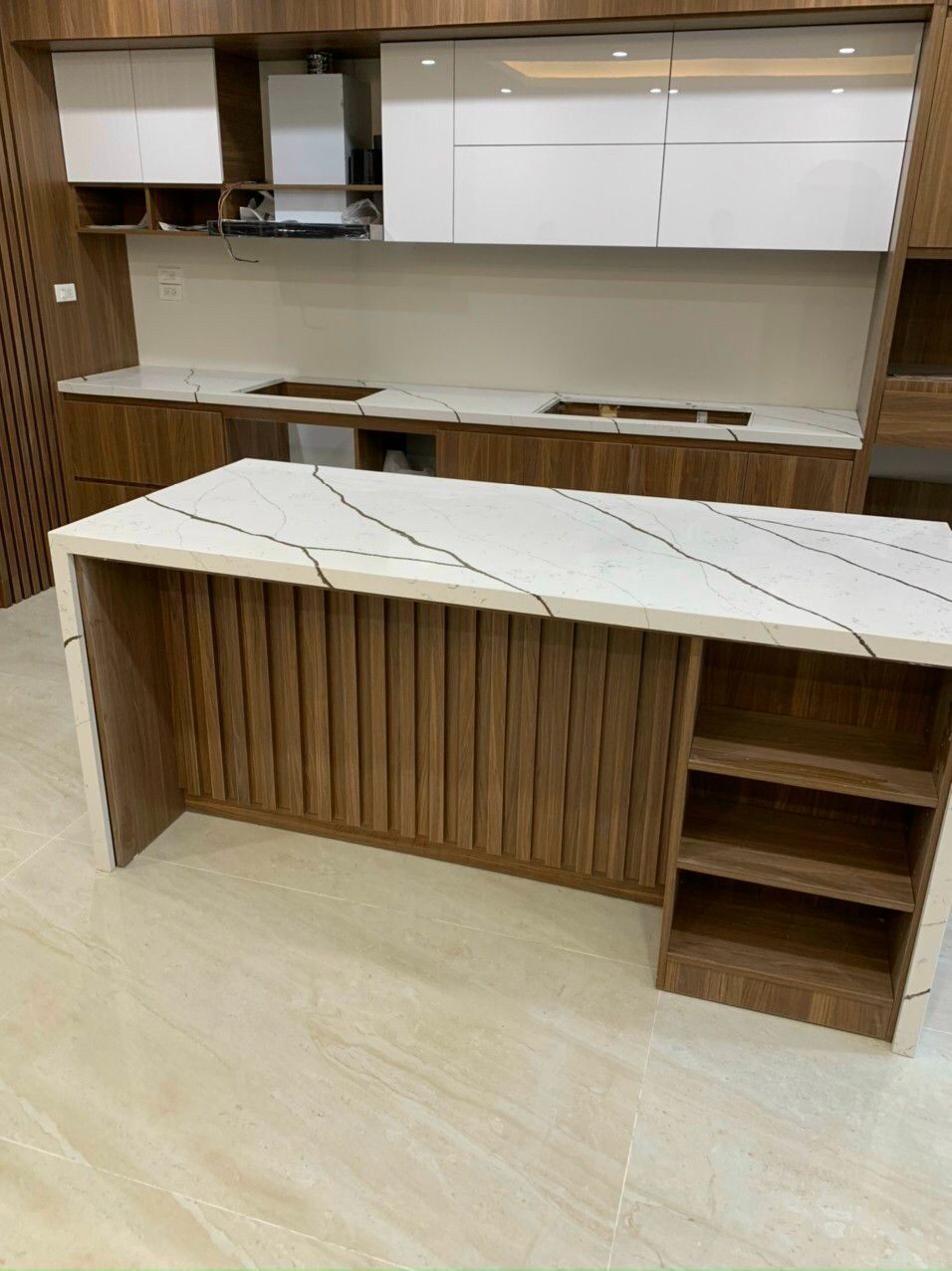Đá ốp bếp và đảo bếp 