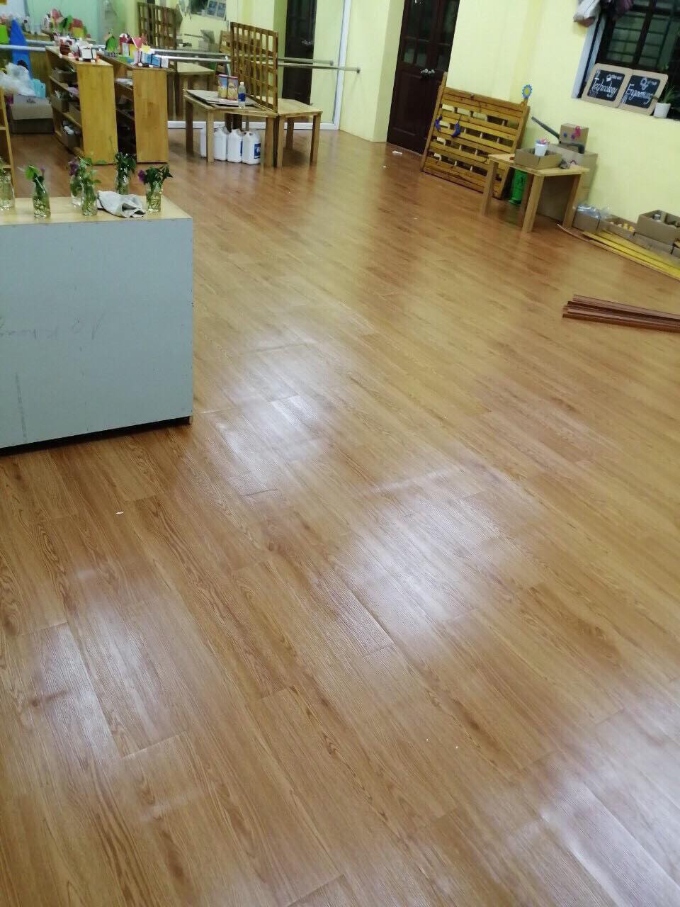 Thi công sàn nhựa giả gỗ