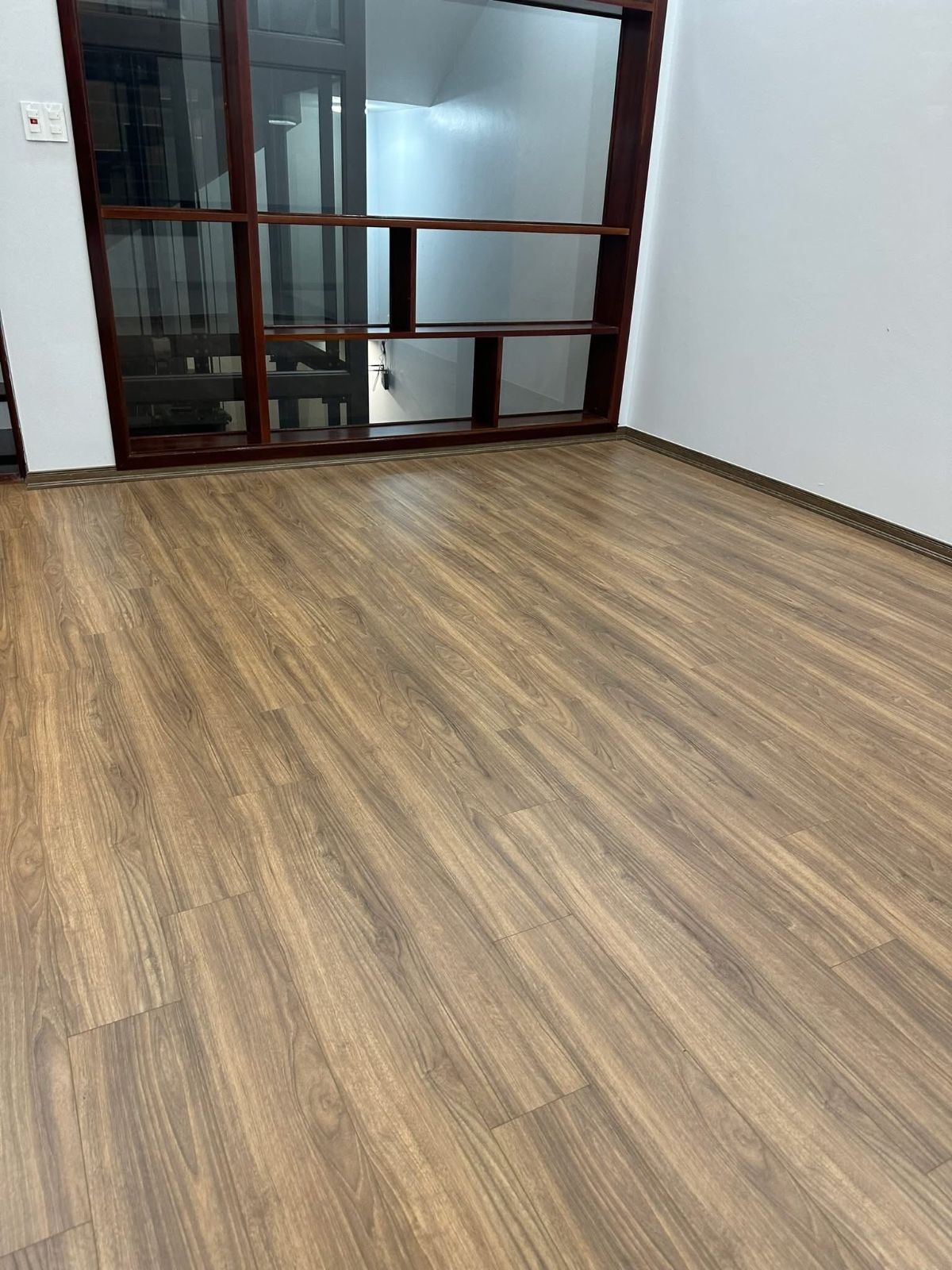 SÀN GỖ CỐT ĐEN