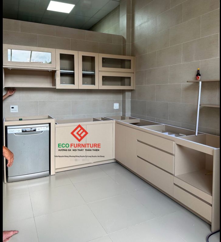 Tủ bếp chữ L phong cách hiện đại