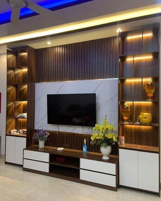Kệ tivi treo tường đa năng