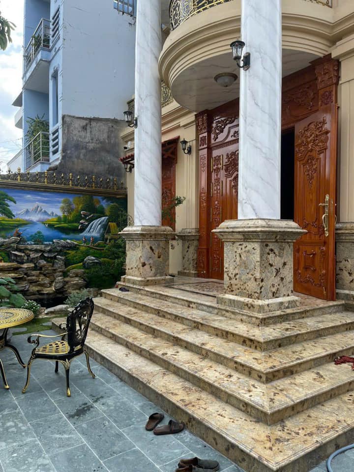 Đá ốp bậc tam cấp 