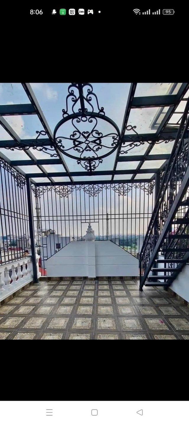 Khung mái che và lan can sắt mỹ thuật