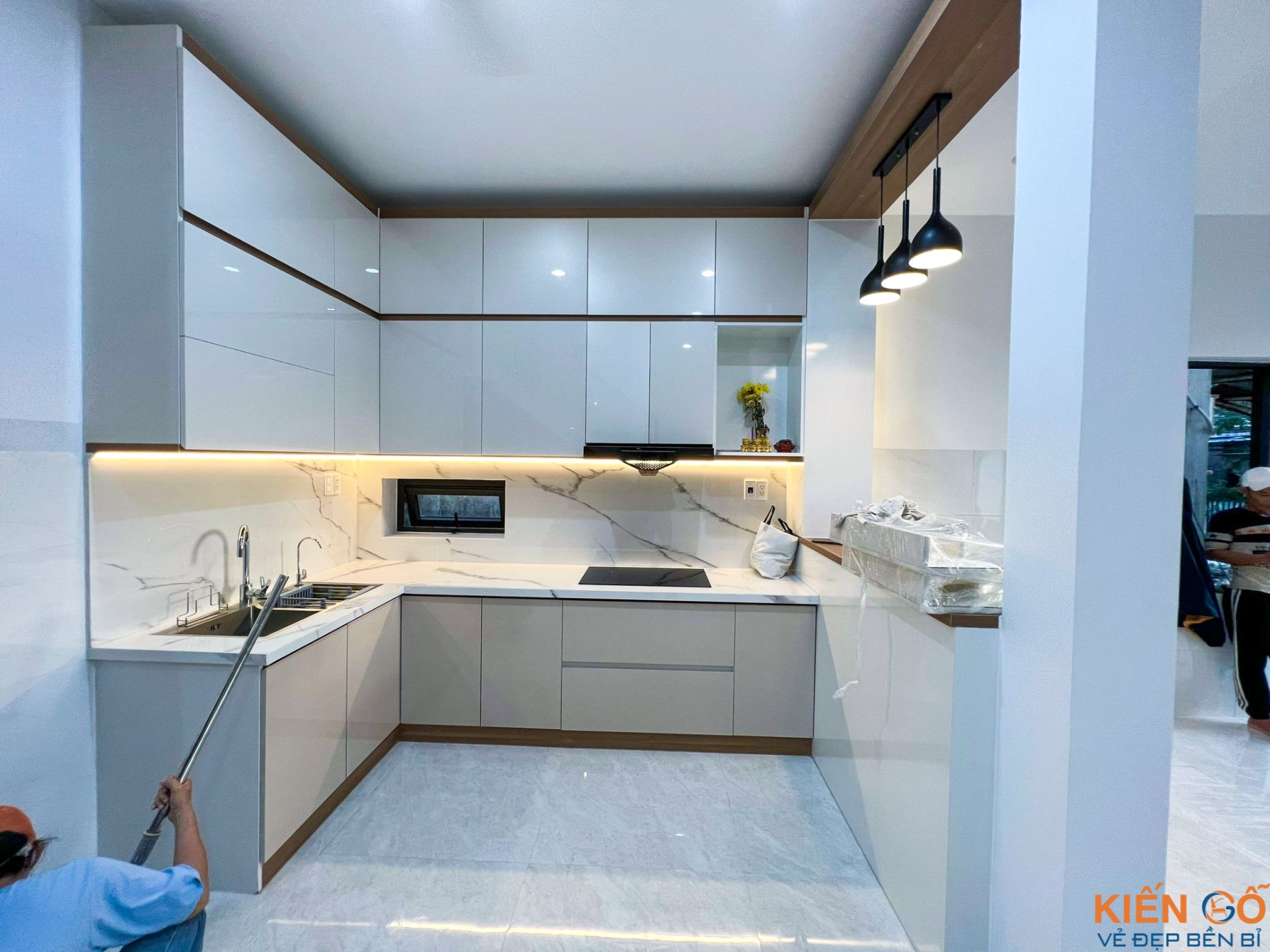 Tủ bếp hiện đại 