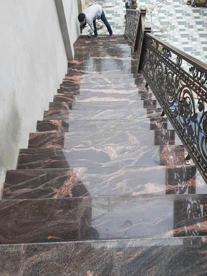 Đá granite tự nhiên ốp cầu thang