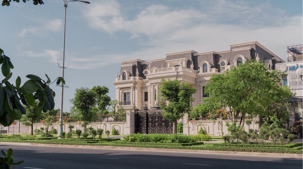 AN CHATEAU VILLA