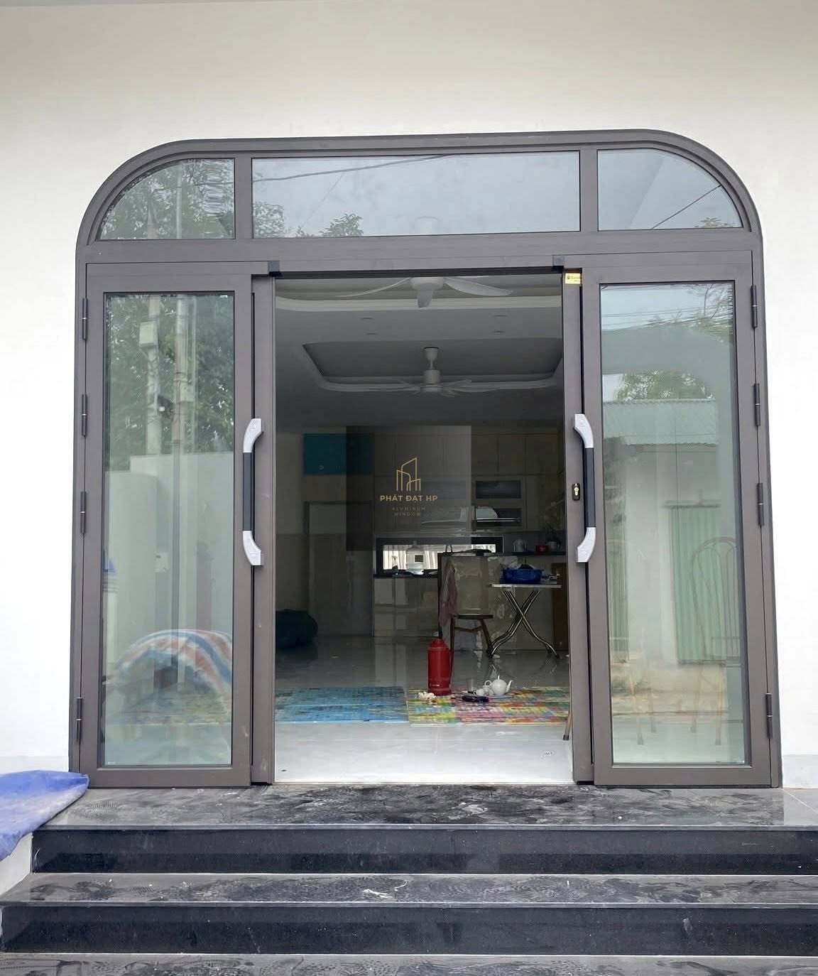Thi công cửa nhôm xingfa 