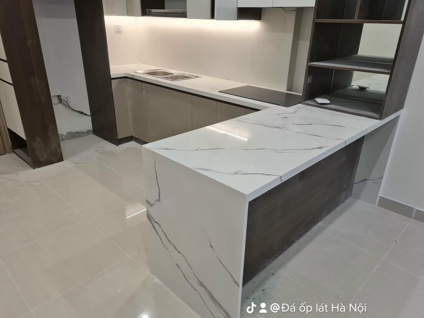 Đá nhân tạo gốc thạch anh