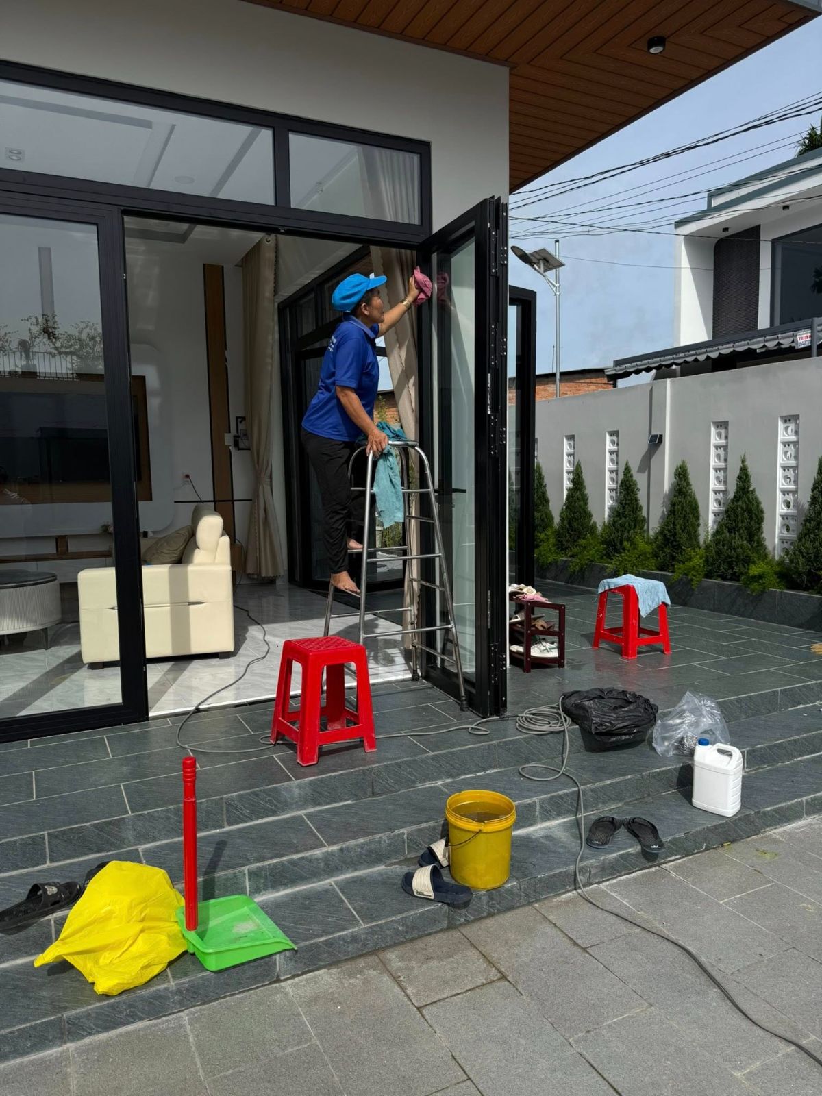 Dịch vụ vệ sinh nhà ở 