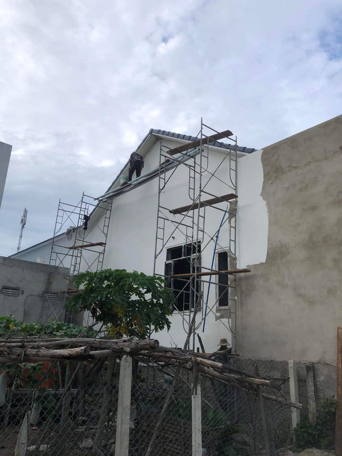 Sơn ngoài trời nhà cấp 4