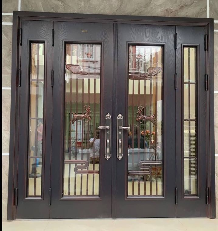 Cửa thép kính trang trí cao cấp
