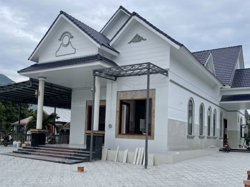Thi công hoàn thiện nhà ở mái thái  