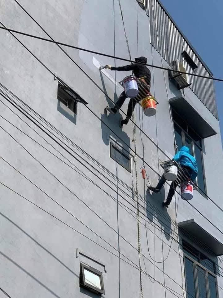 Sơn mặt ngoài nhà cao tầng