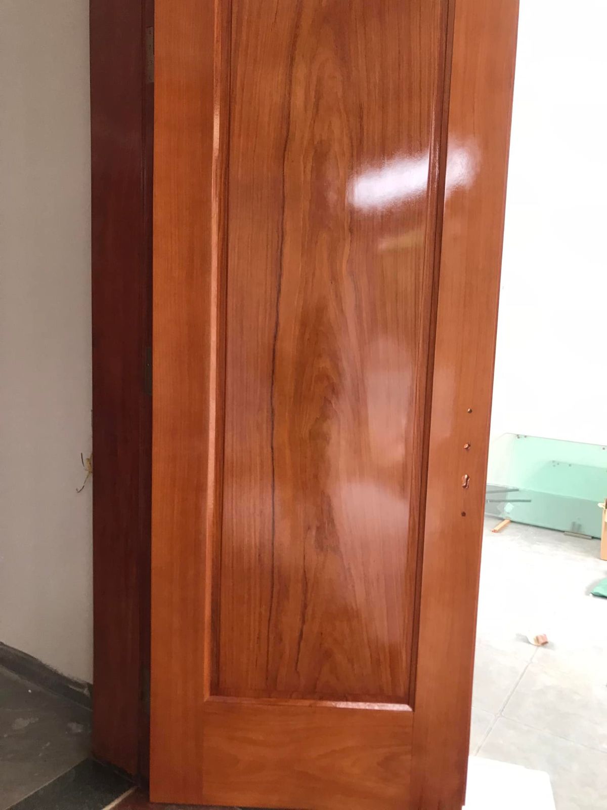 Sơn PU cửa gỗ