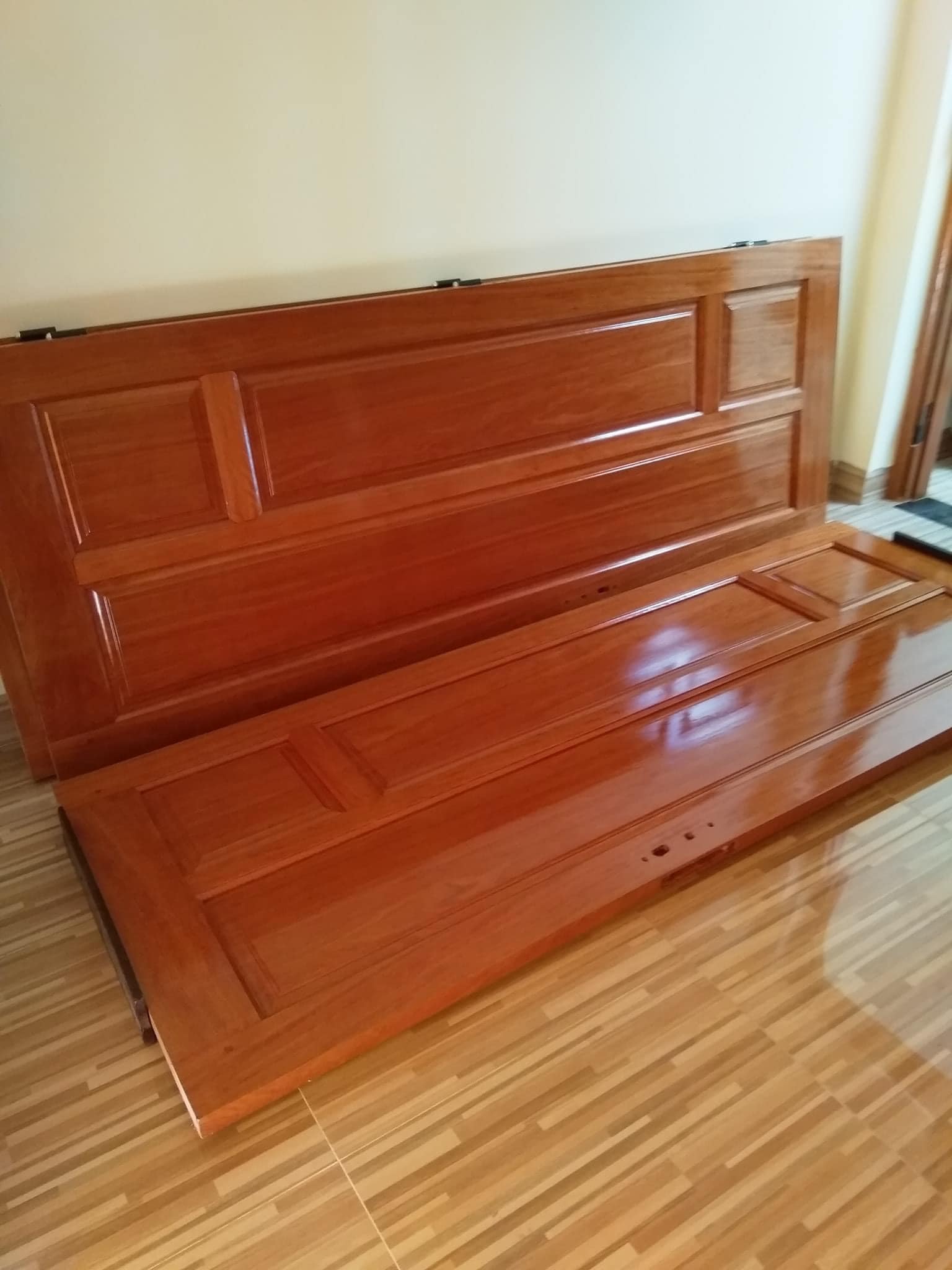 Đóng mới sơn hoàn thiện cửa gỗ