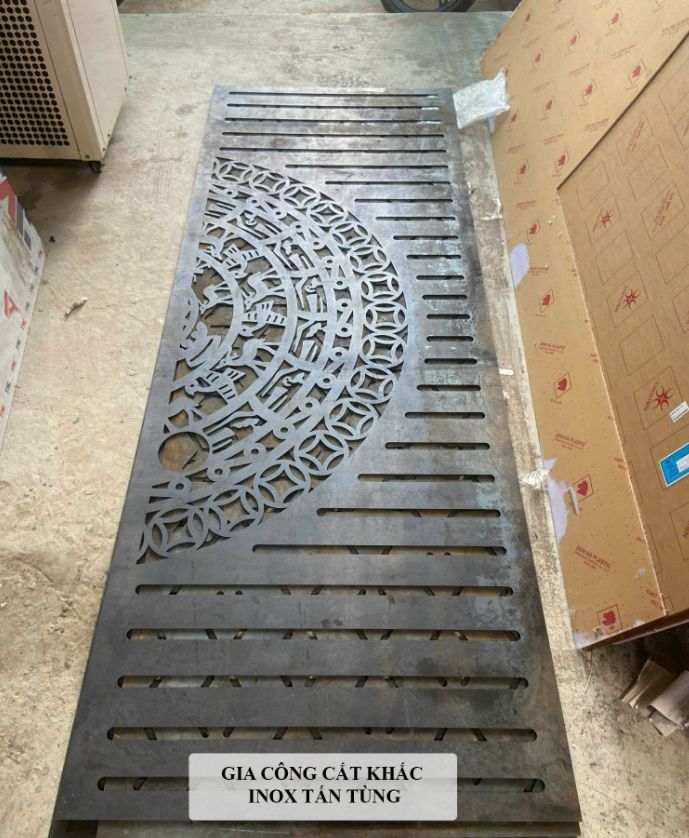 Tấm kim loại cắt CNC hoa văn kỹ thuật