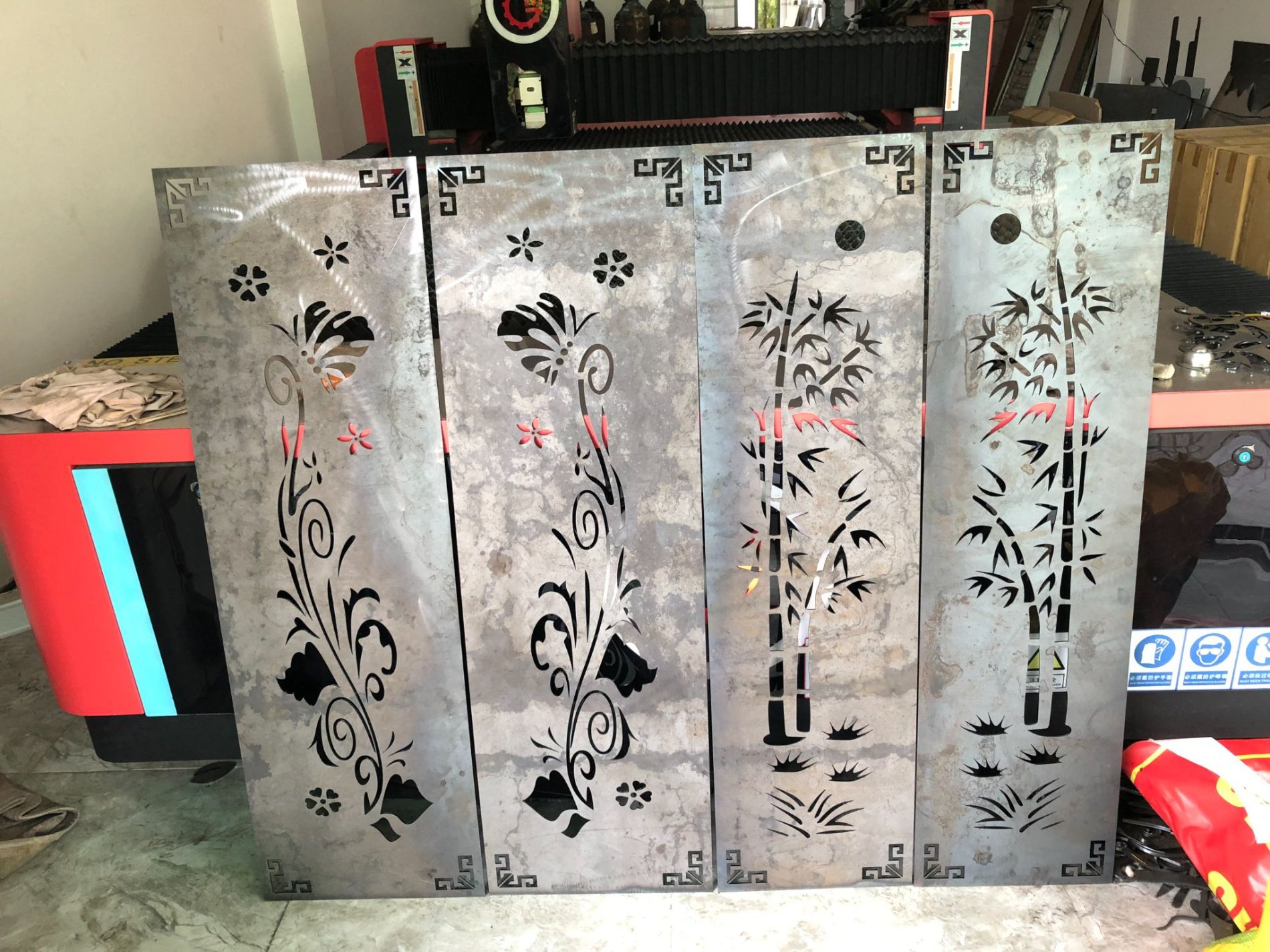 Cắt CNC hoa văn trang trí 