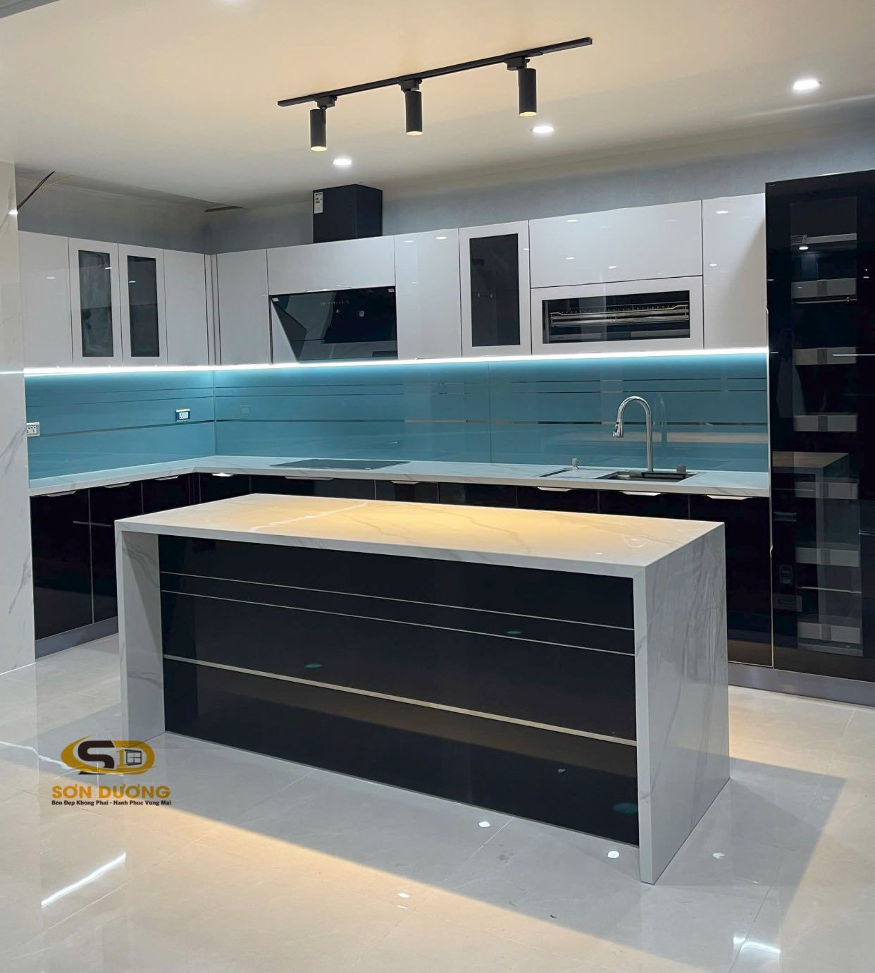Hoàn thiện căn bếp chữ L hiện đại
