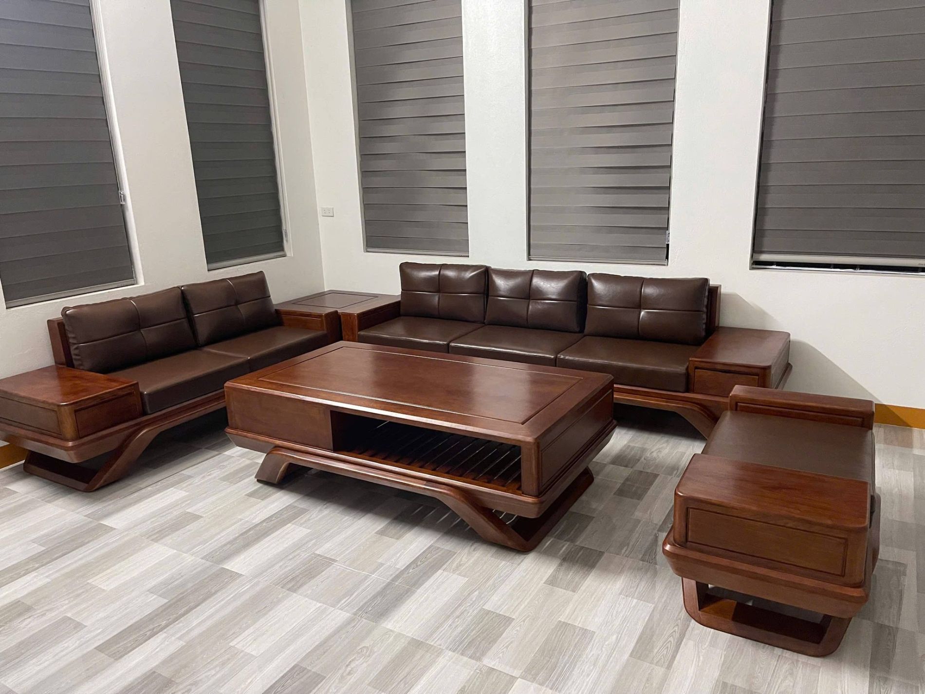 Đóng mới bộ ghế sofa gỗ kết hợp nệm da