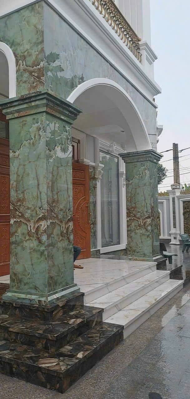 Đá ốp cột và mặt tiền