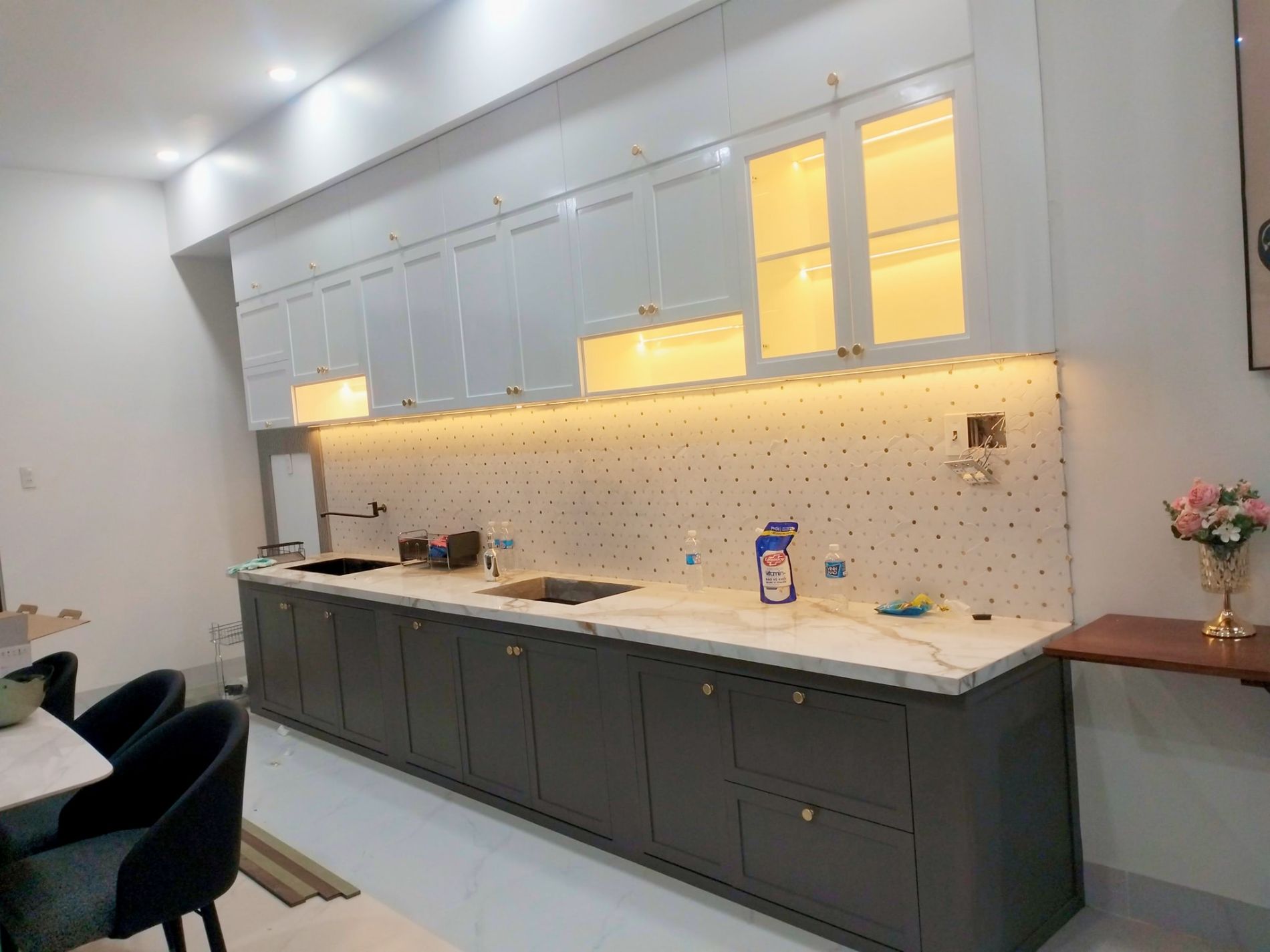 Thi công tủ bếp