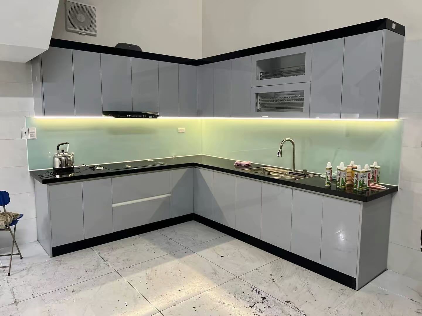 Tủ bếp nhựa chữ L
