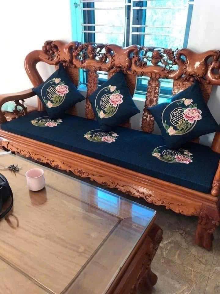 May đệm ghế gỗ theo yêu cầu