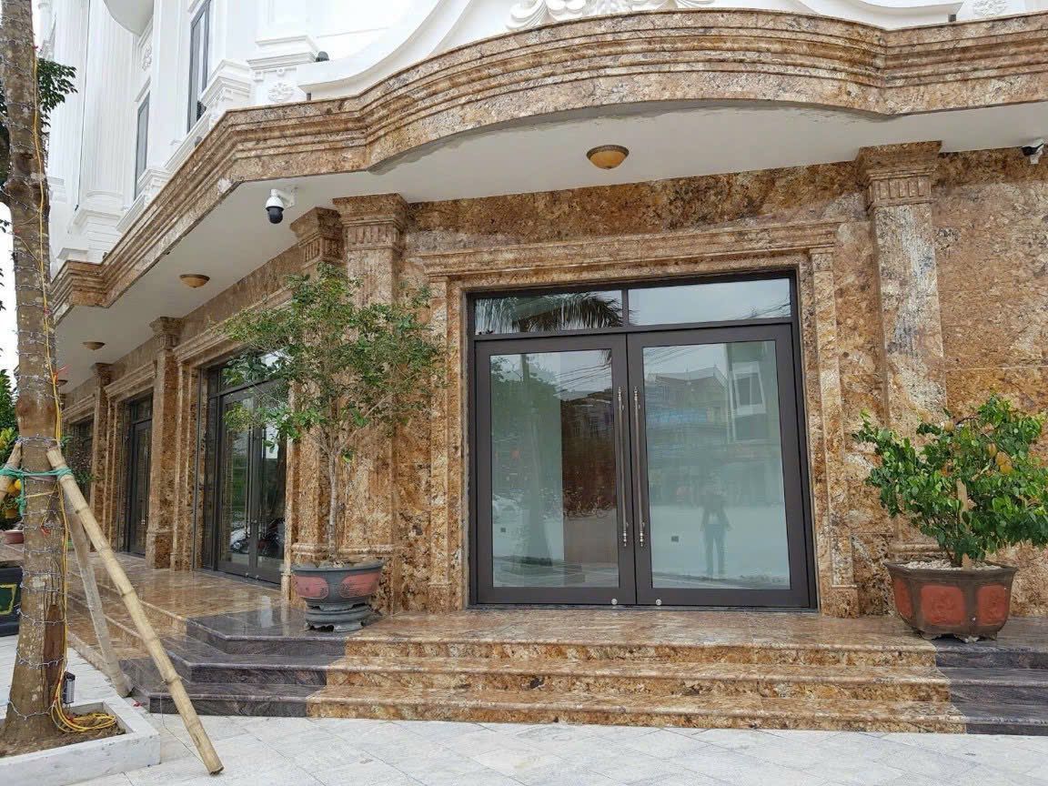 Đá granite ốp mặt tiền  sảnh ngoài
