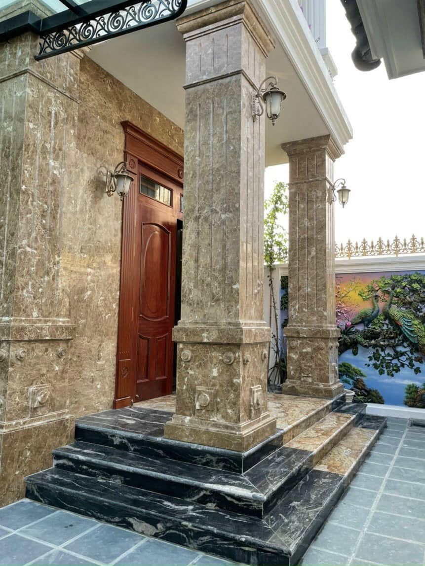 Đá marble ốp cột và bậc tam cấp