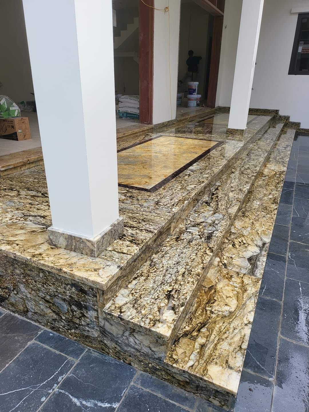 Đá ốp bậc tam cấp
