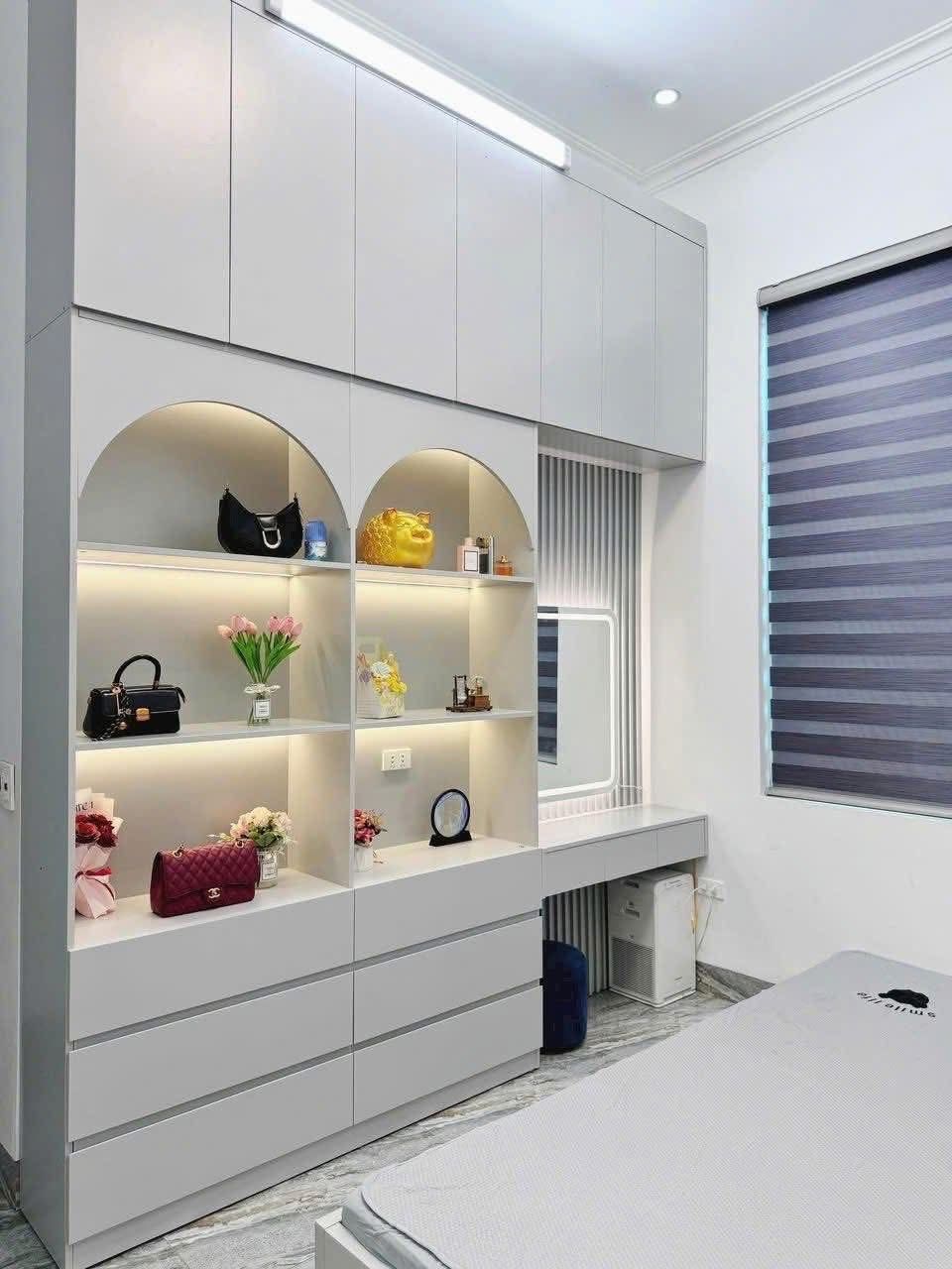 Tủ kệ trang trí phòng ngủ