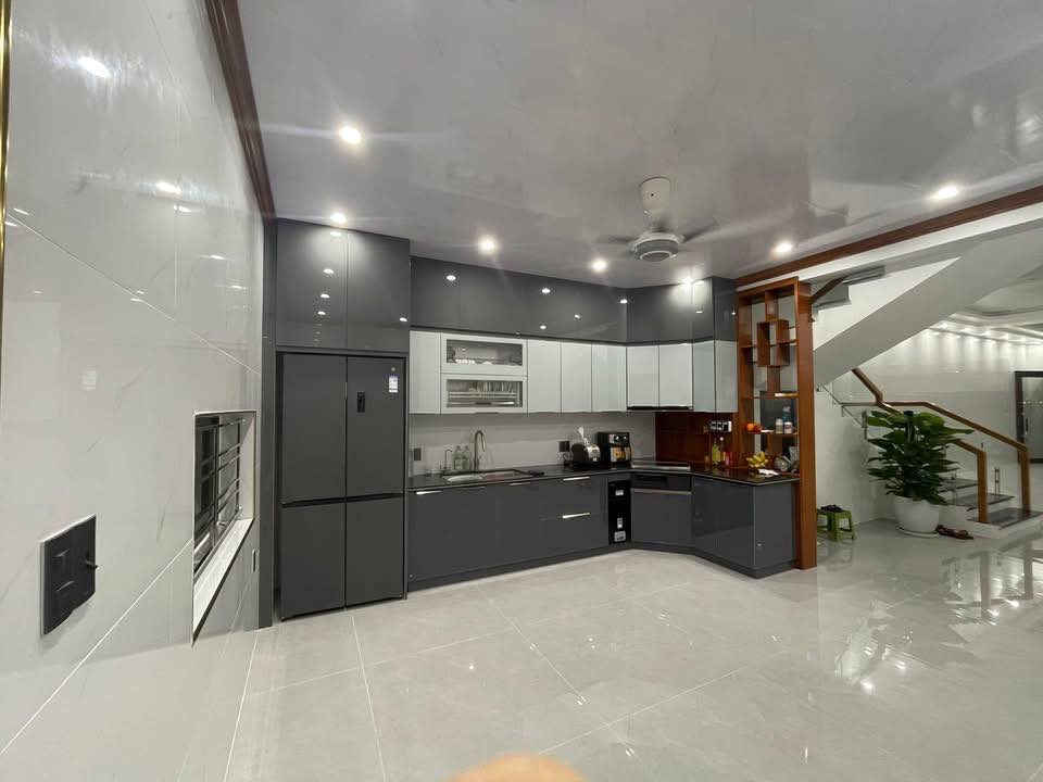 Tủ bếp chữ L 