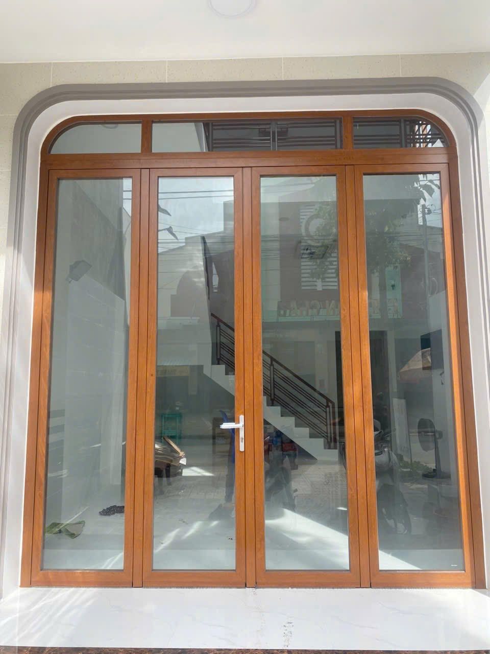 Cửa đi nhôm kính