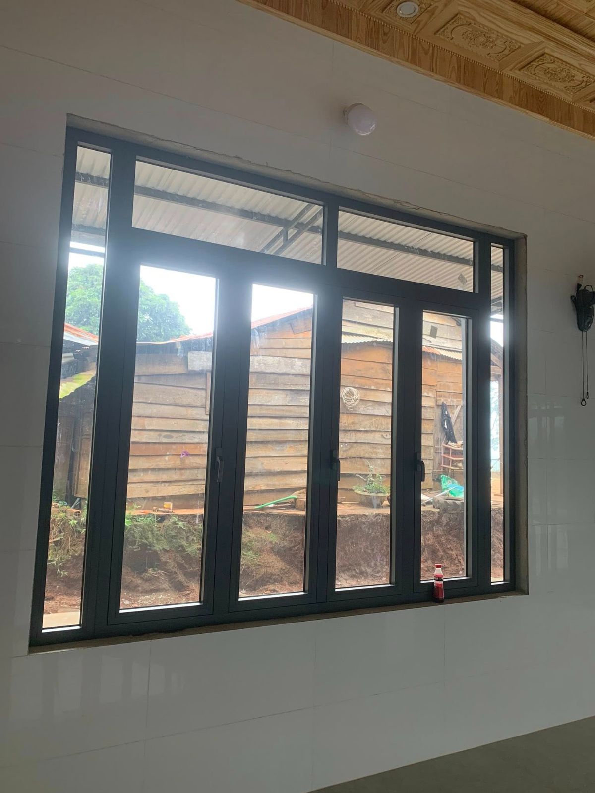 Cửa sổ nhôm kính