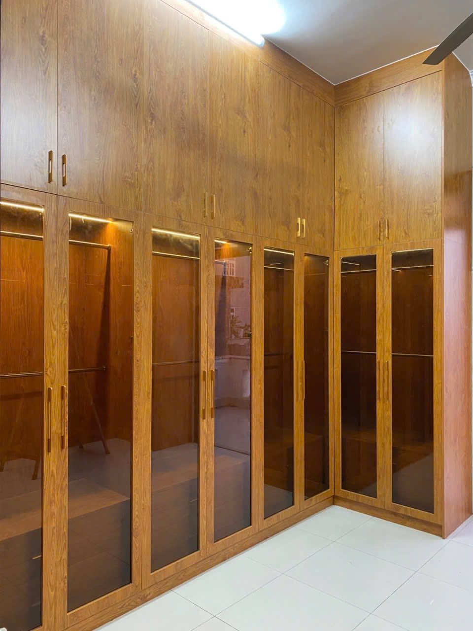 Tủ quần áo gỗ 