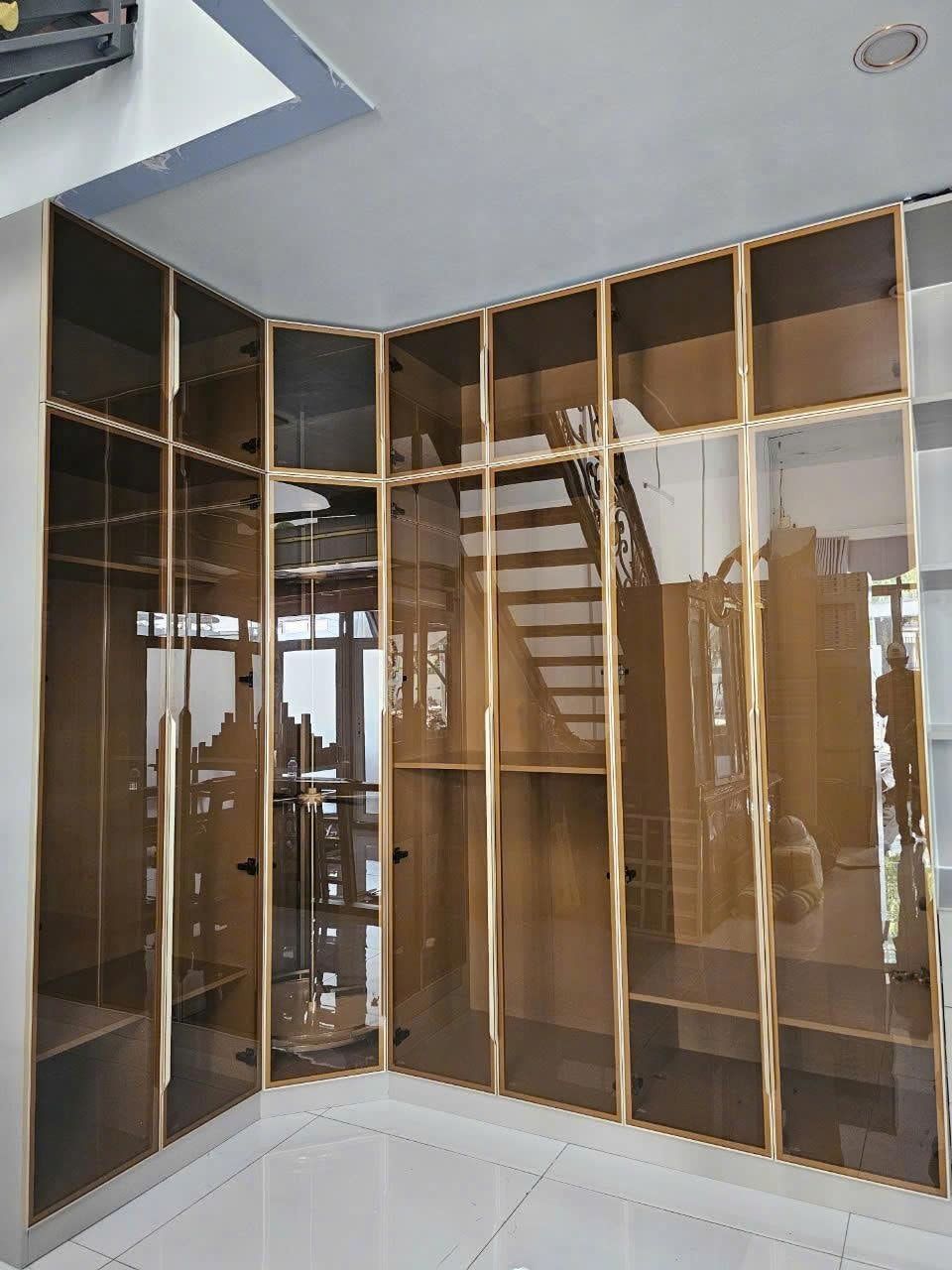 Tủ quần áo nhôm kính