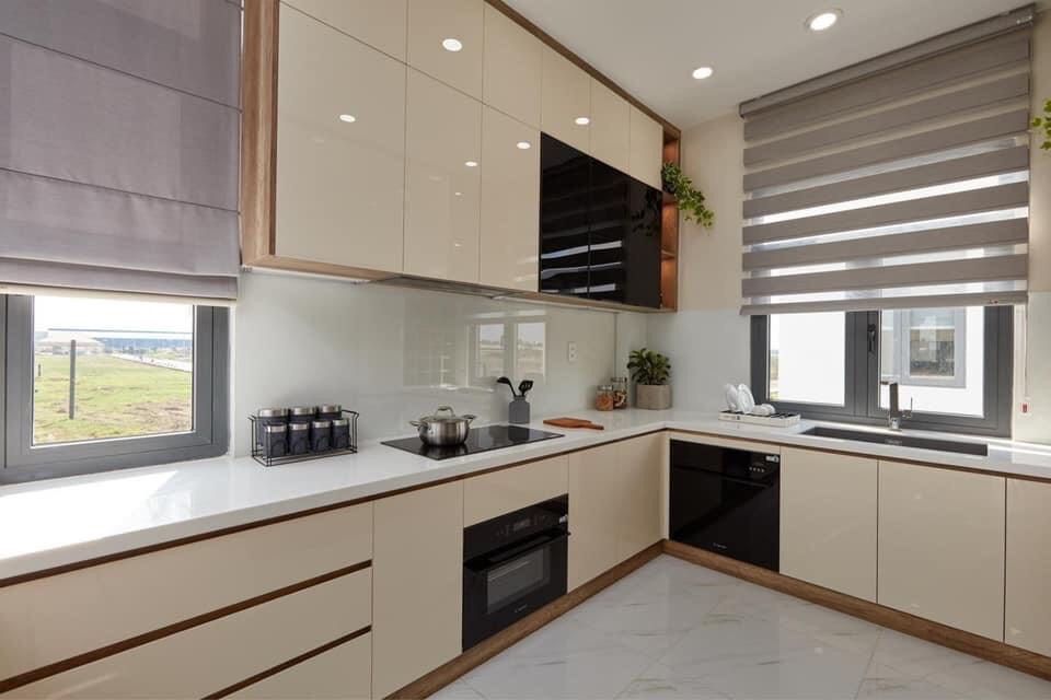 Tủ bếp chữ L hiện đại 