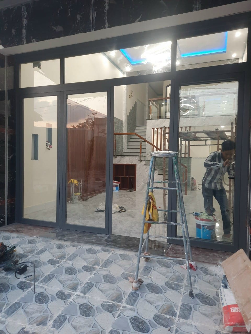 Cửa nhôm kính 4 cánh