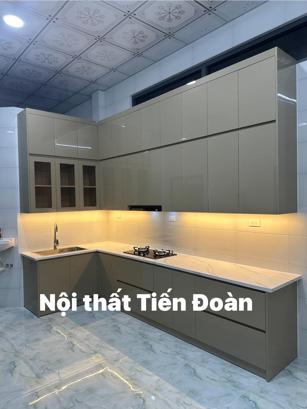 Tủ bếp chữ L hiện đại