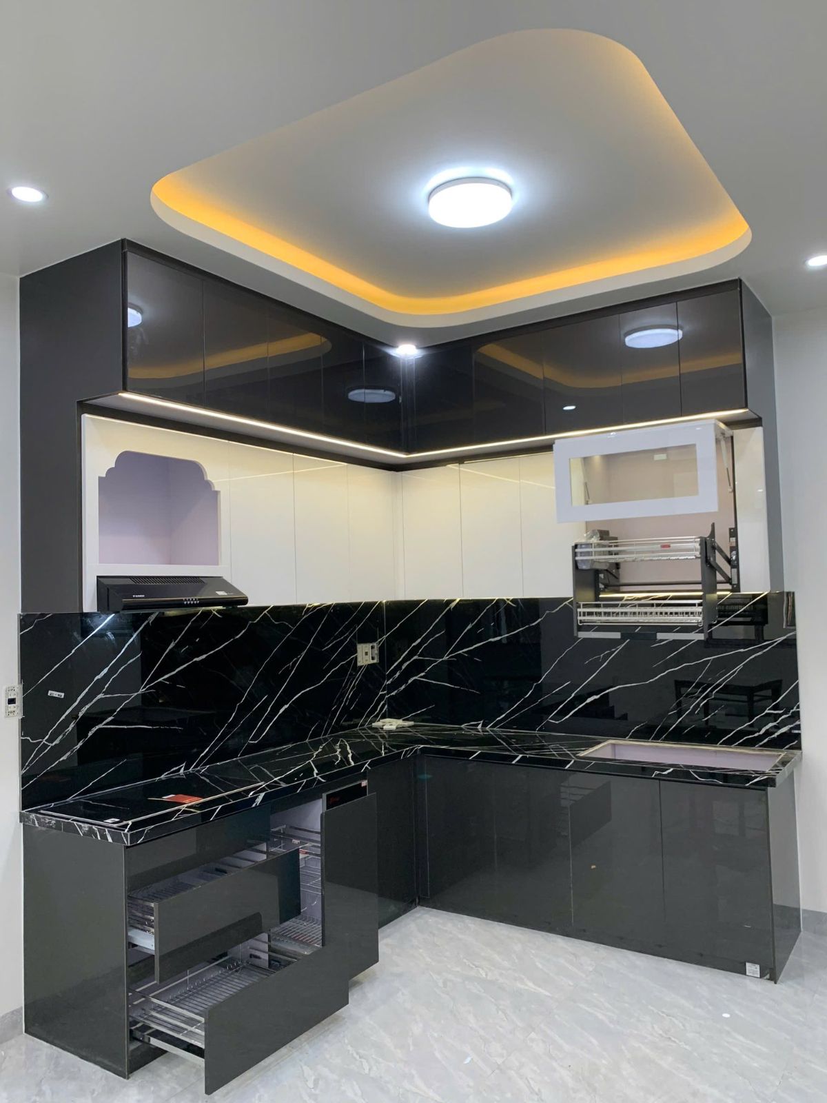 Tủ bếp chữ L hiện đại 