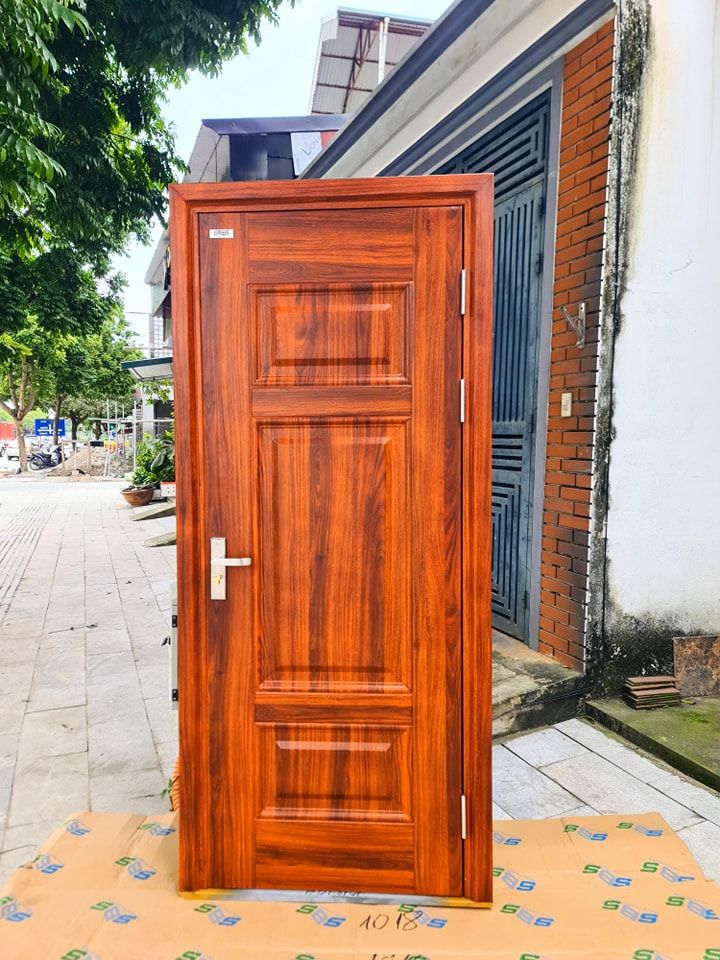 Cửa thép vân gỗ 