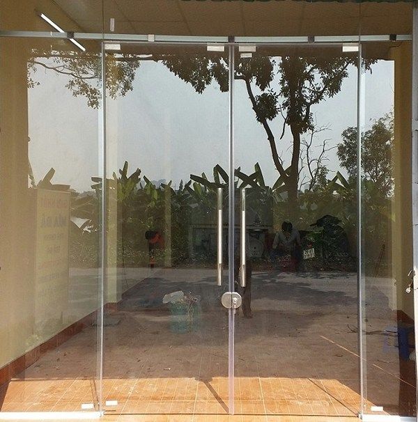Cửa kính cường lực 2 cánh