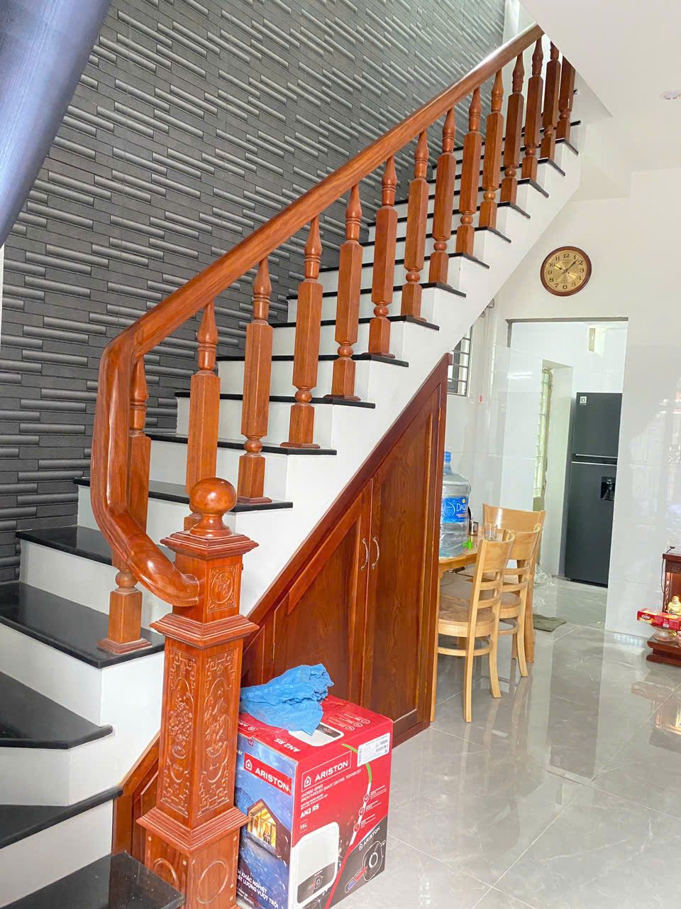Cầu thang gỗ 