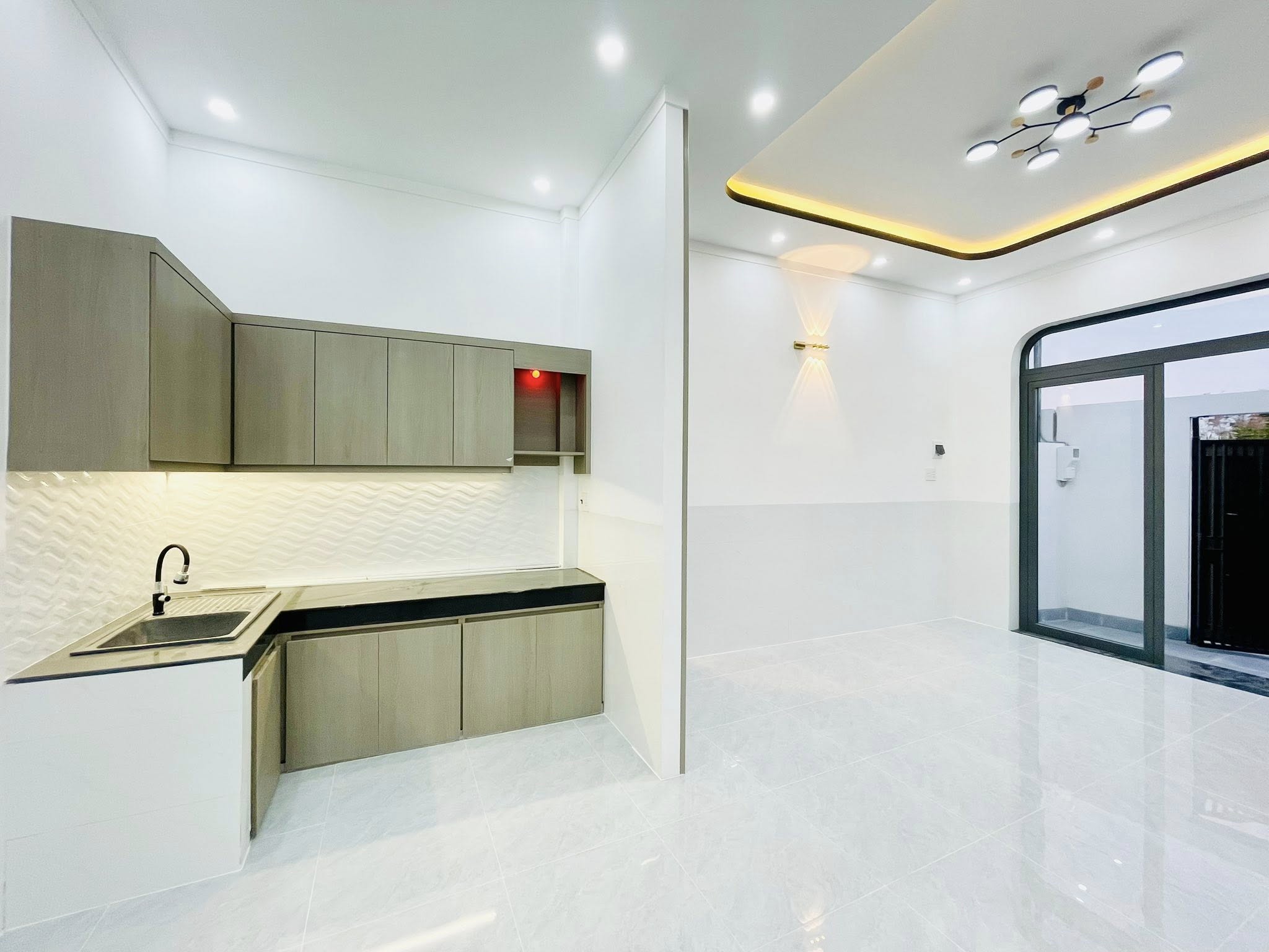 Thi công tủ bếp hiện đại