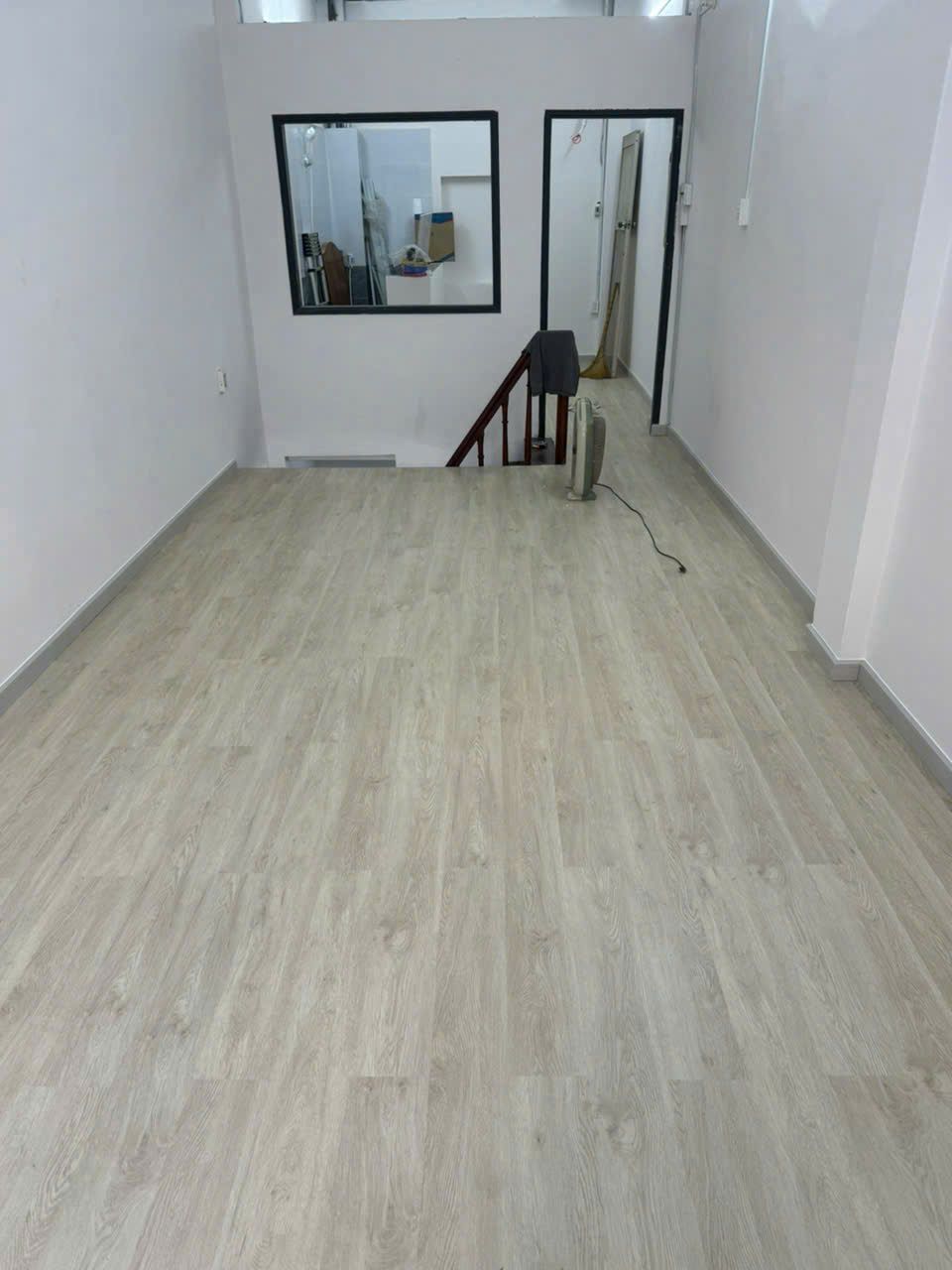Công Trình Sàn Nhựa Hèm Khóa