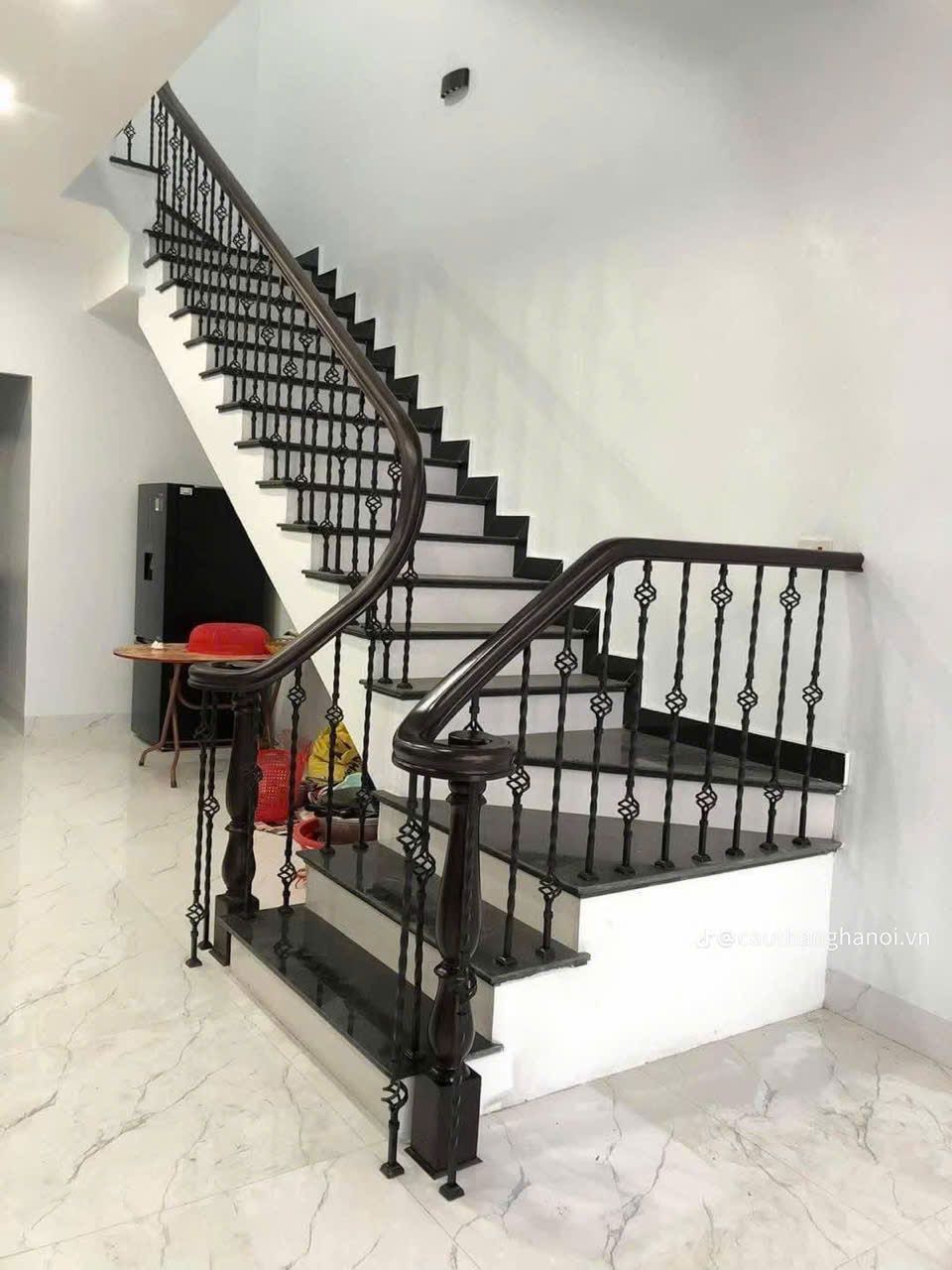 Cầu thang sắt nghệ thuật