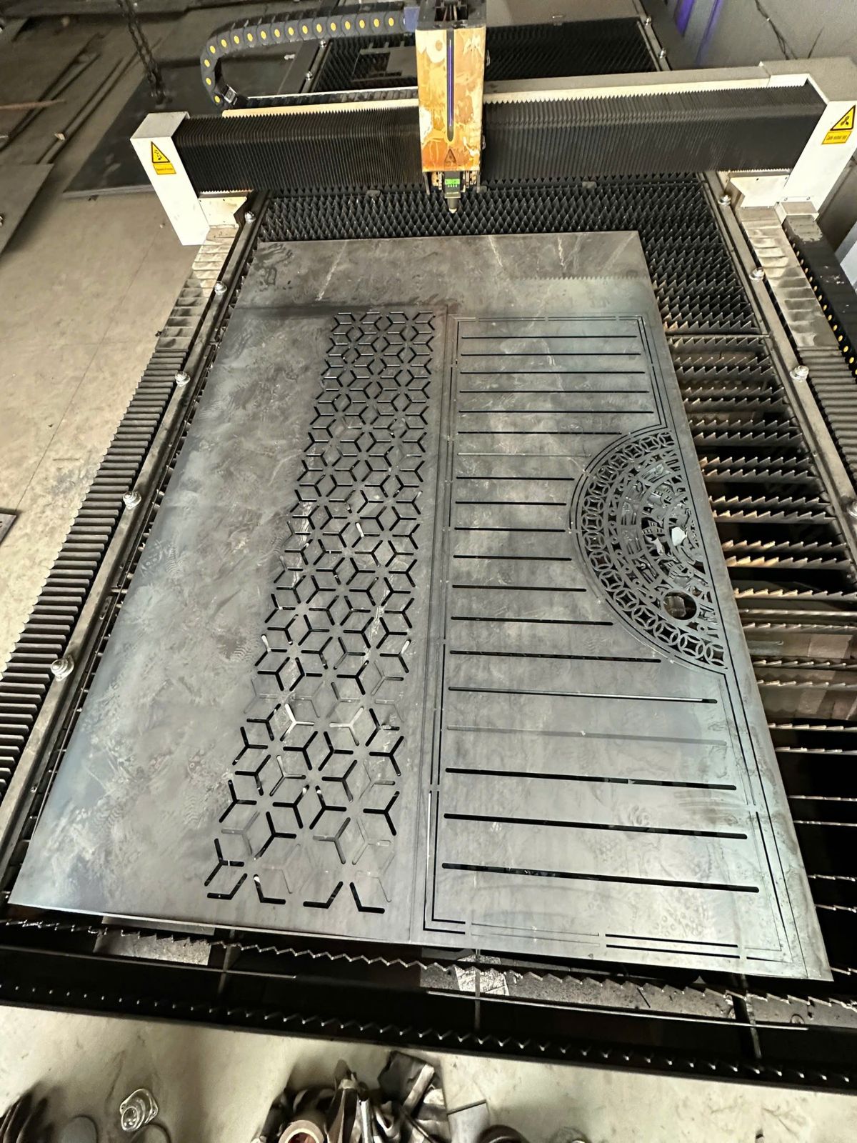 Gia công cắt cnc